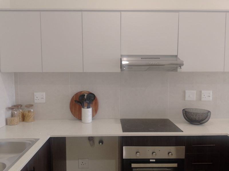 2 Bedroom Apartment for Sale in Greenstone Place - Photo 6