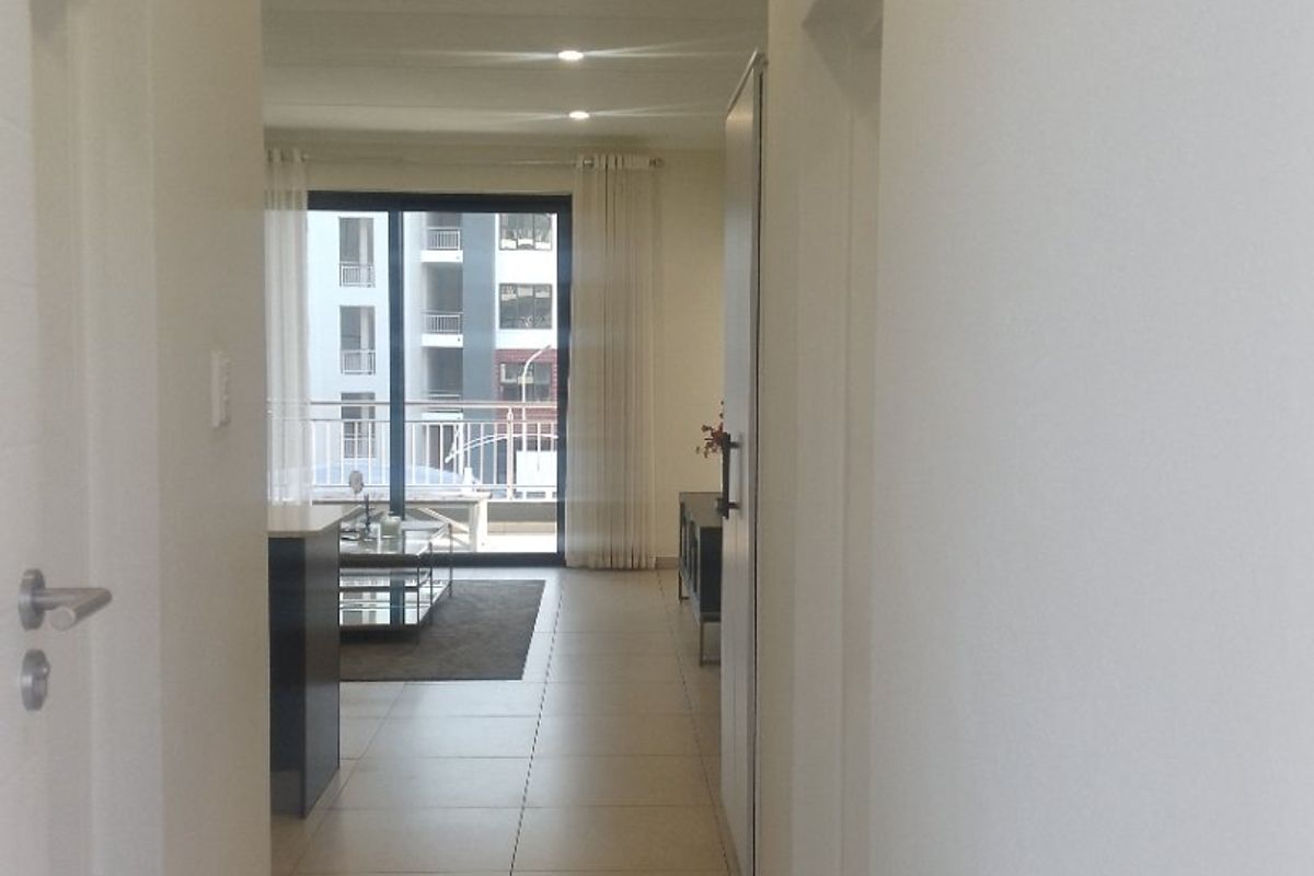 2 Bedroom Apartment for Sale in Greenstone Place - Photo 2