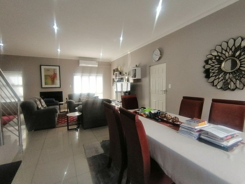 Stylish & Secure – Ready for You to Move In - Photo 4