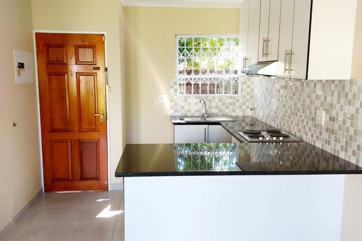 Modern Ground Floor 2-Bedroom with Private Garden - Photo 2