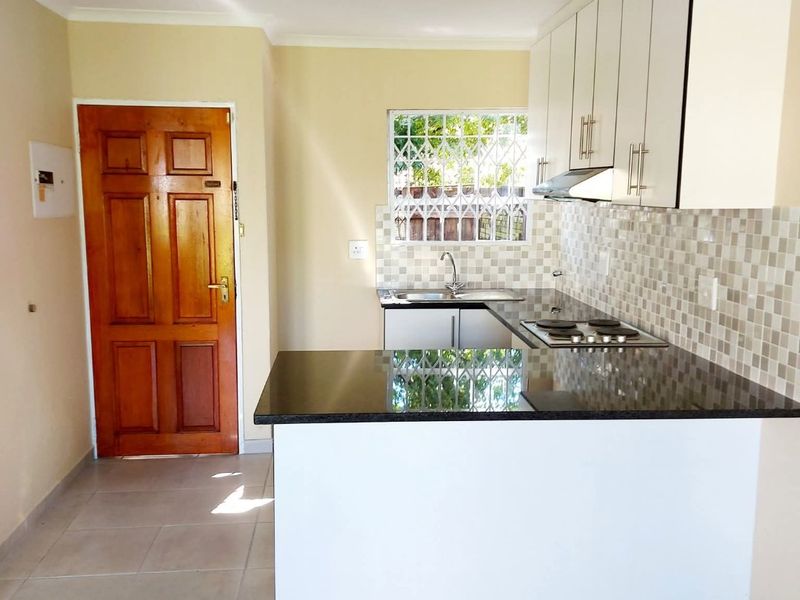 Modern Ground Floor 2-Bedroom with Private Garden - Photo 2