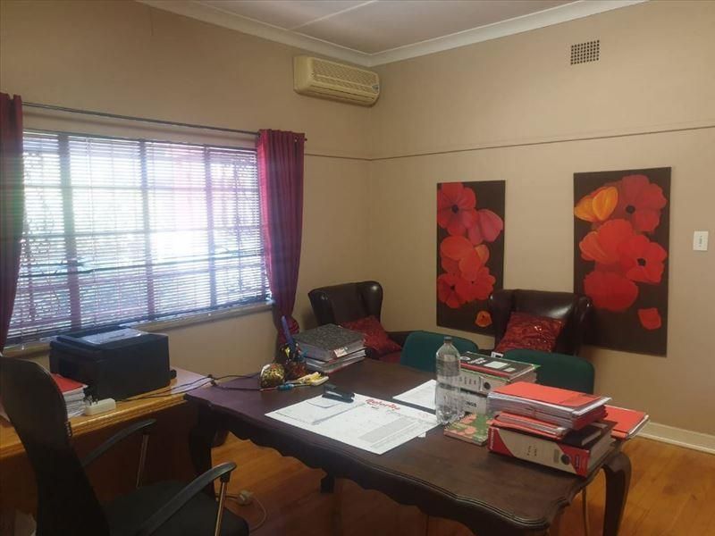 Commercial Property for Sale - Photo 2