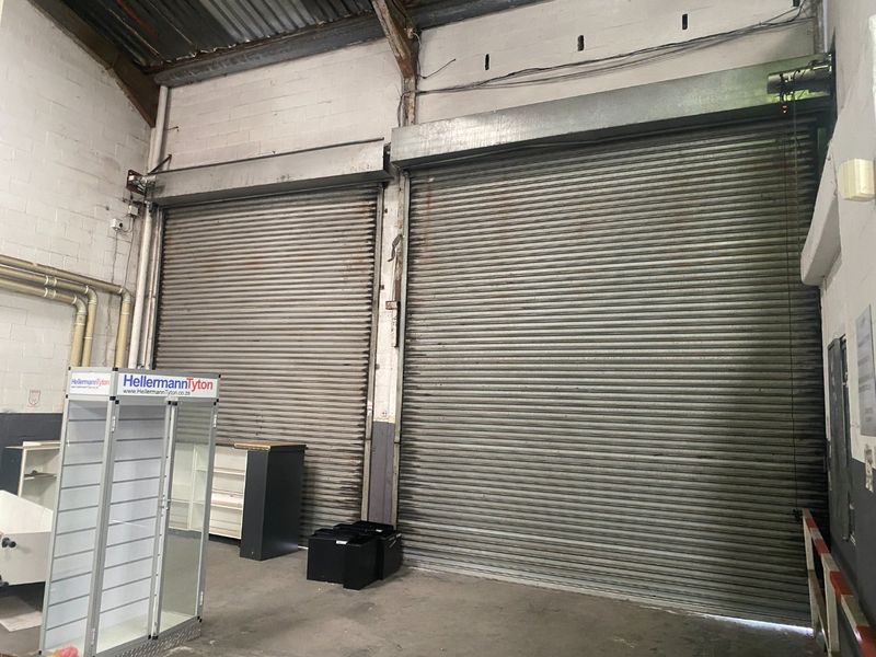 2568m2 Industrial Space to Let  - Photo 6