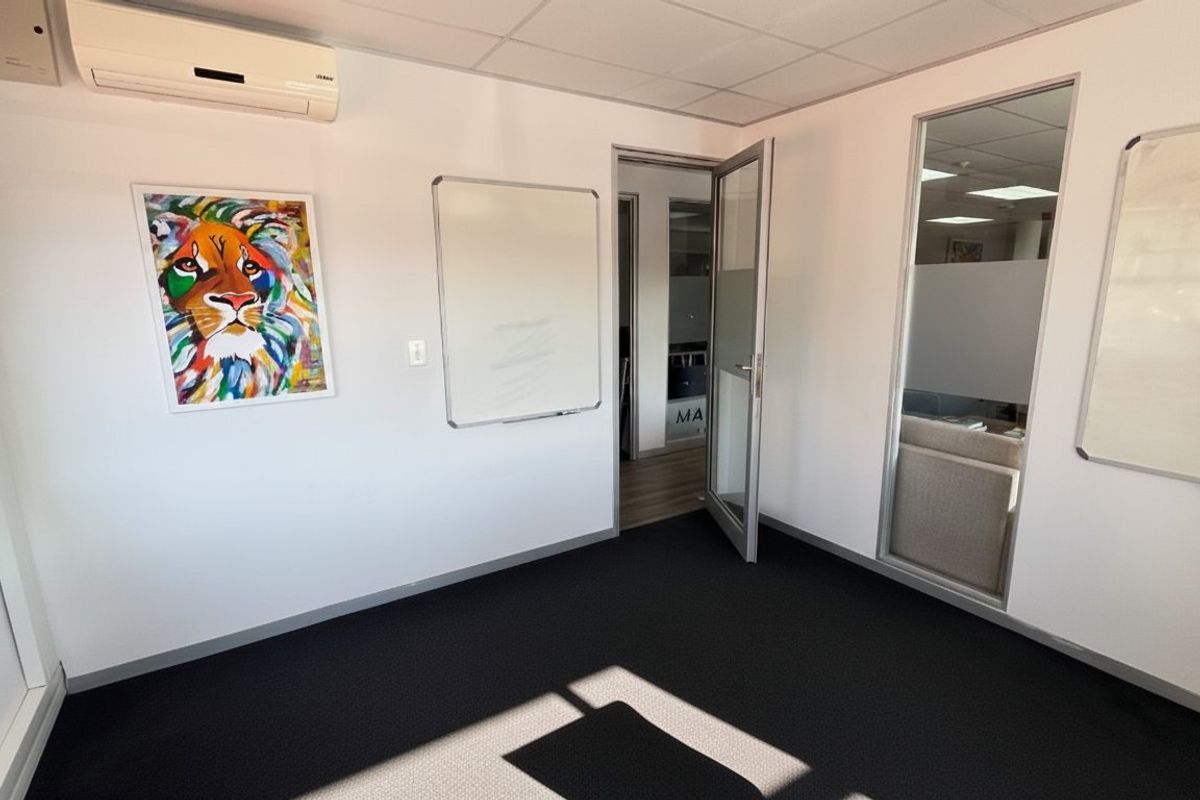 Commercial Office to Let in Century City - Photo 3