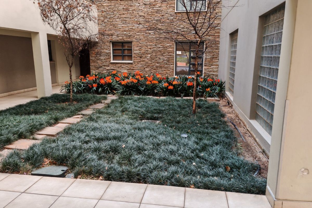 2 Bedroom Apartment for Sale in Bedford Centre - Photo 3