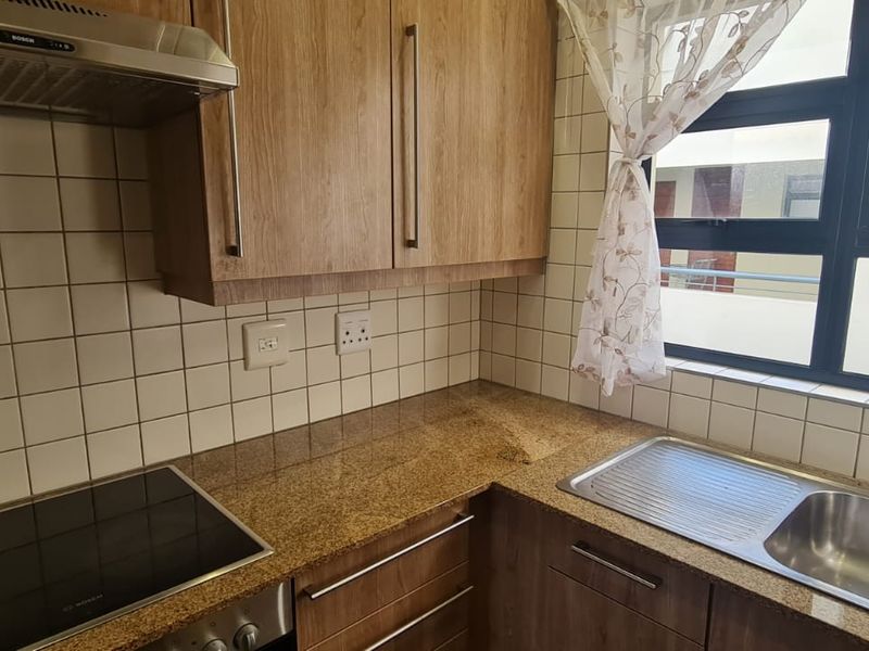 2 Bedroom Apartment for Sale in Bedford Centre - Photo 10