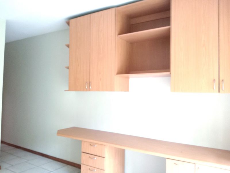 FULLY FURNISHED BACHELOR FLAT WITH UNDERCOVER PARKING  - Photo 5