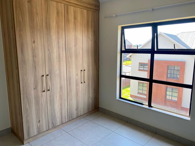 ONE BEDROOM UNIT WITH SOME APPLIANCES  - Photo 2