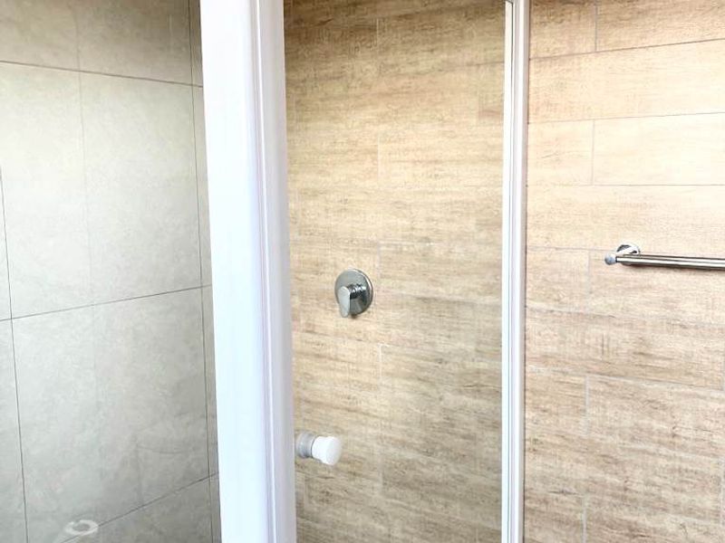 ONE BEDROOM UNIT WITH SOME APPLIANCES  - Photo 3