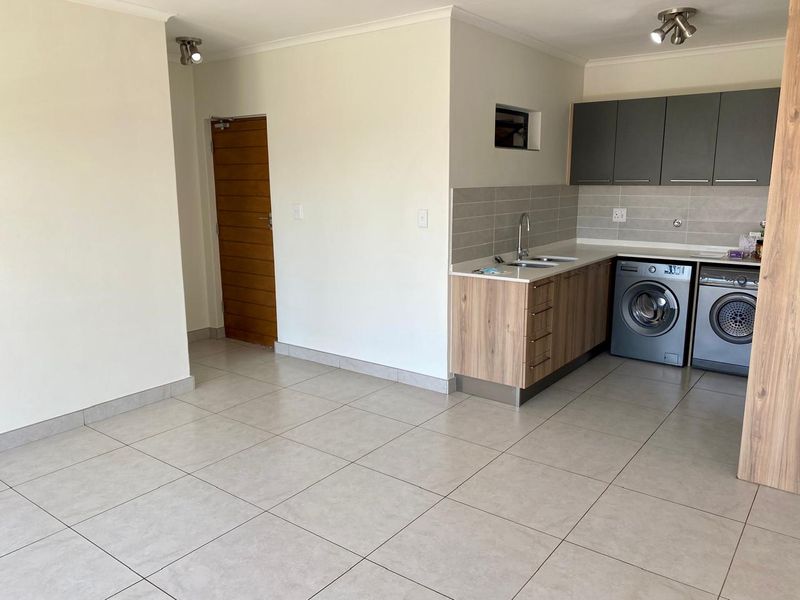 ONE BEDROOM UNIT WITH SOME APPLIANCES  - Photo 4