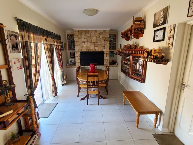 Peaceful, Tranquil & Secure Living...   - Photo 7