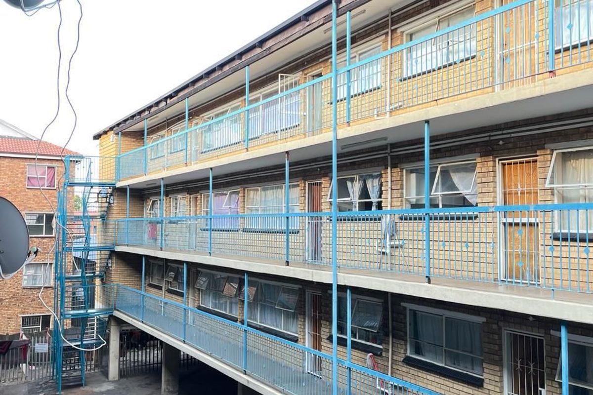 2 bedroom 1 Bathroom Apartment - Photo 4