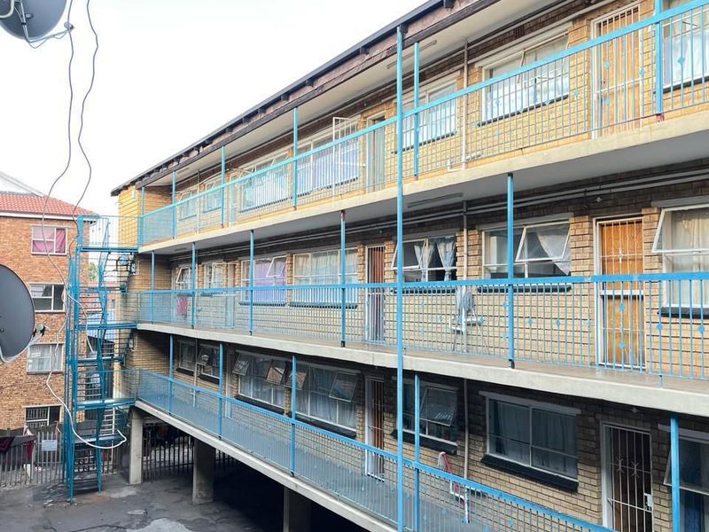 2 bedroom 1 Bathroom Apartment - Photo 4