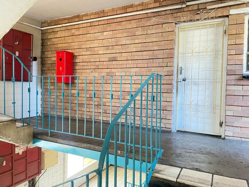 2 bedroom 1 Bathroom Apartment - Photo 3