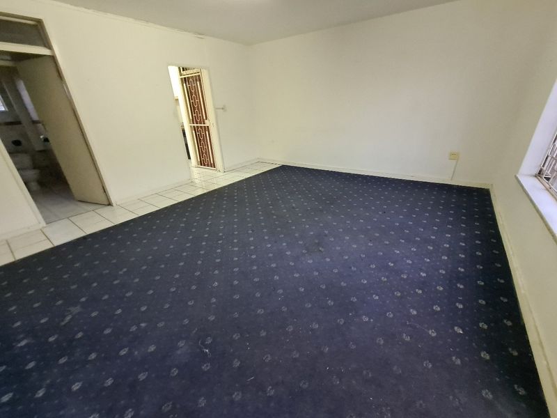 Apartment for Rent in Laudium - Photo 5