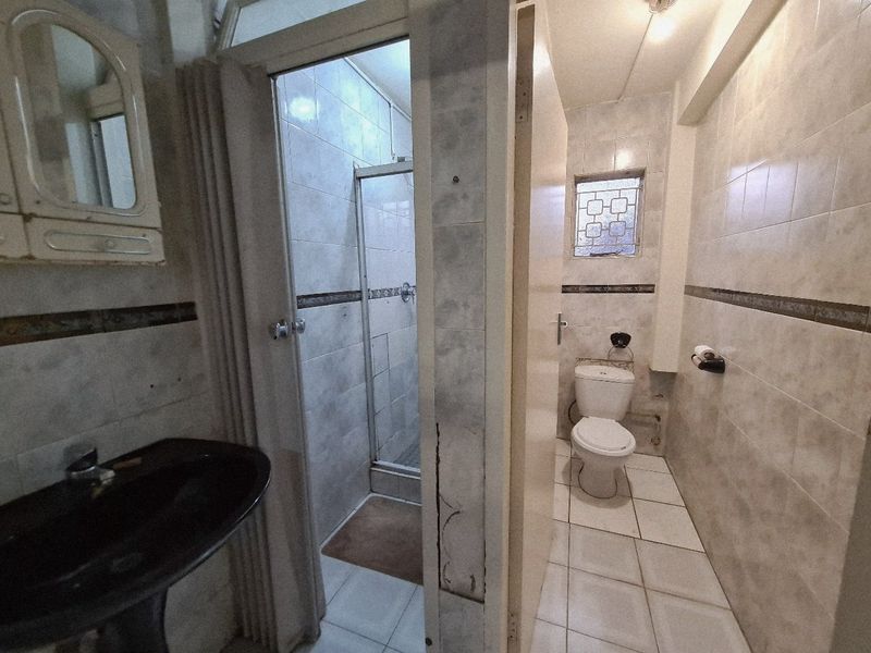 Apartment for Rent in Laudium - Photo 7