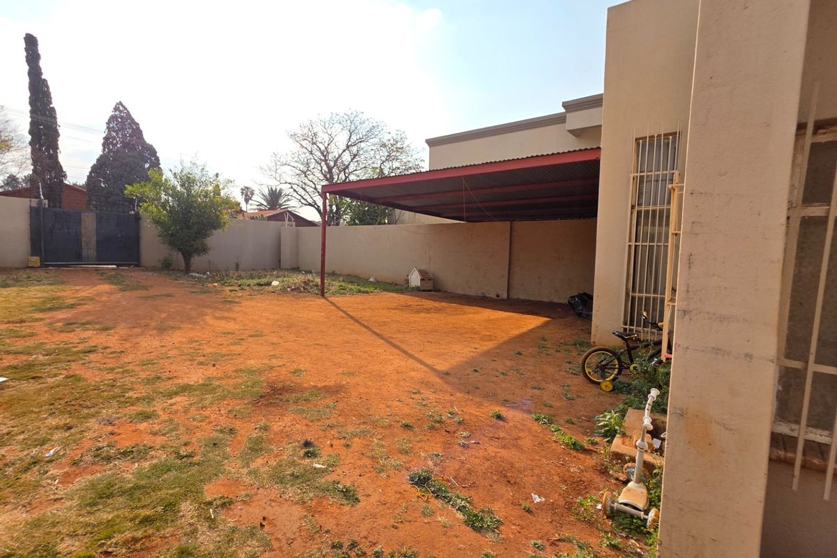 Stylish Laudium Simplex Apartment Available - Photo 2