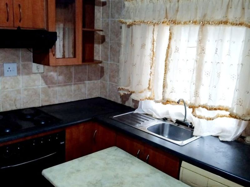 2 Bedroom Home  - Photo 7