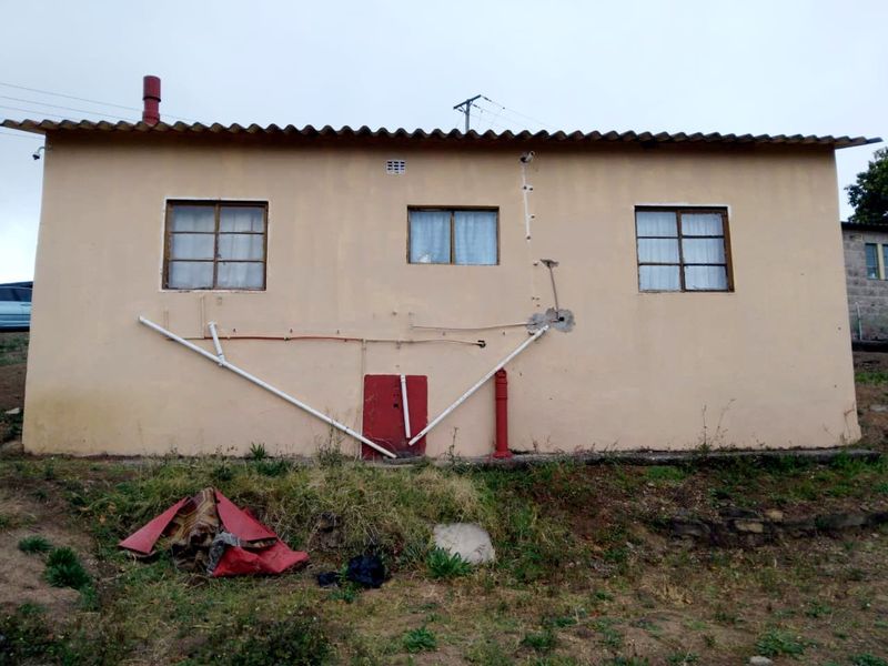 2 Bedroom Home  - Photo 4