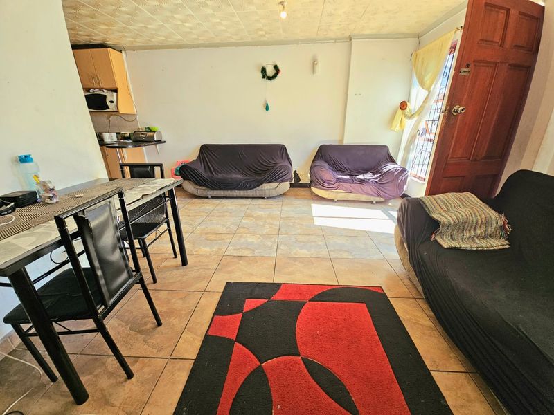 Three bedroom house with garage - Photo 8