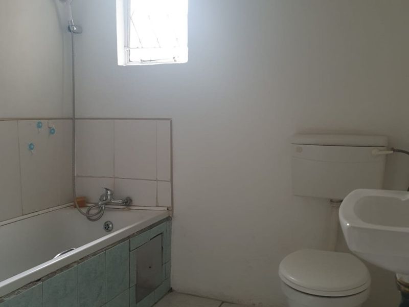 1 Bedroom cottage available in Croydon.  - Photo 6