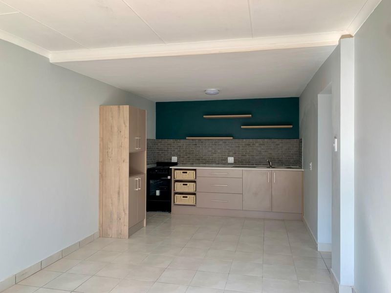 Coastal Living in the Heart of Hartenbos - Stylishly Newly Renovated  - Photo 9