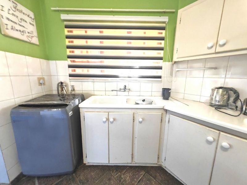 Looking for Space? This is it! - Photo 9