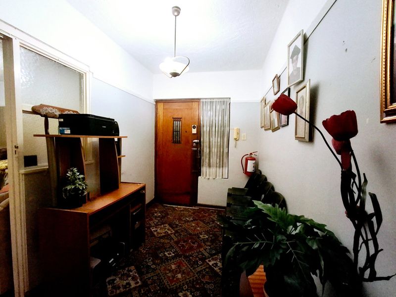 Luxury Four-Bedroom Apartment in Prime Location  - Photo 7