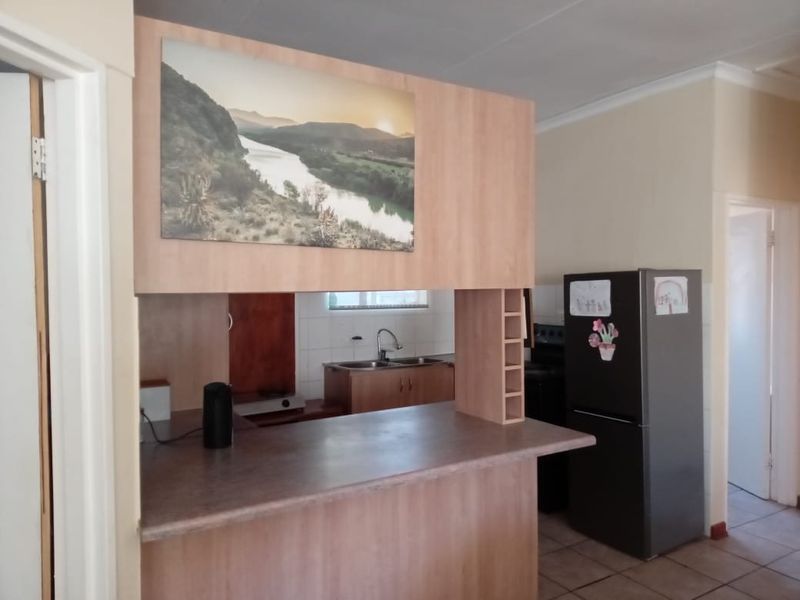 Lovely, neat town house for Sale in Panorama Park, Bloemfontein - Photo 3