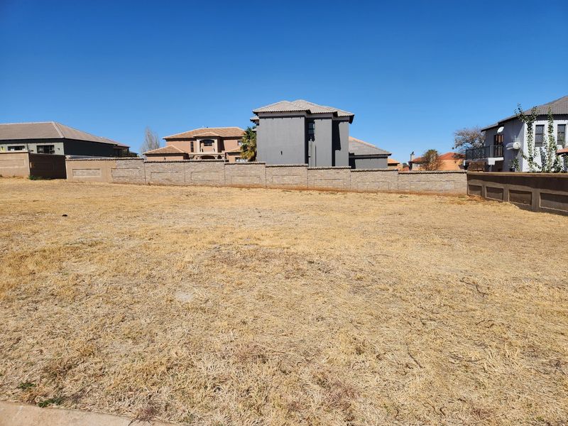 An Exceptional Opportunity to Build Your Dream Home in a Prime Location - Photo 3