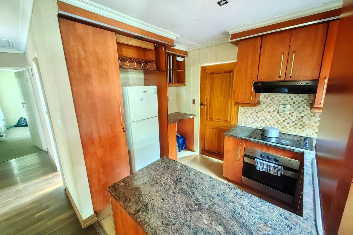 3 bedroom 2 bath house for sale in Cosmo City - Photo 3