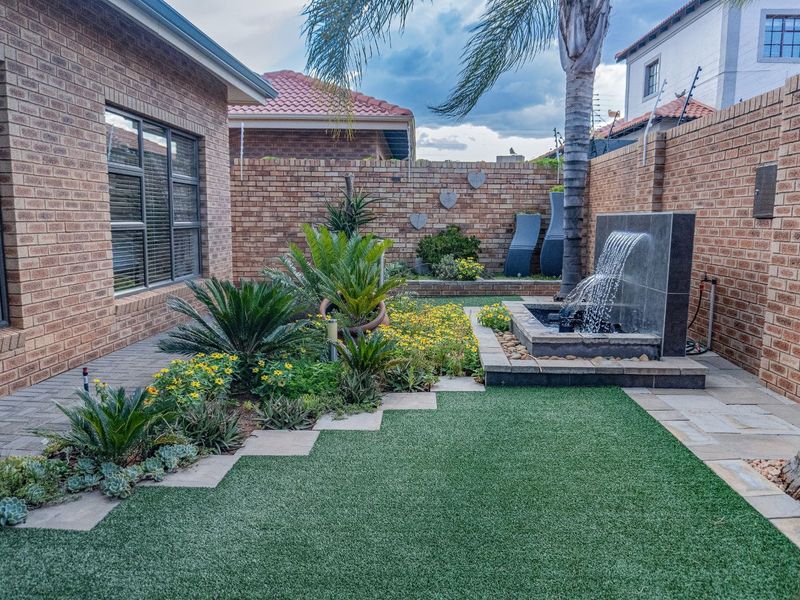 One of a kind - Photo 3