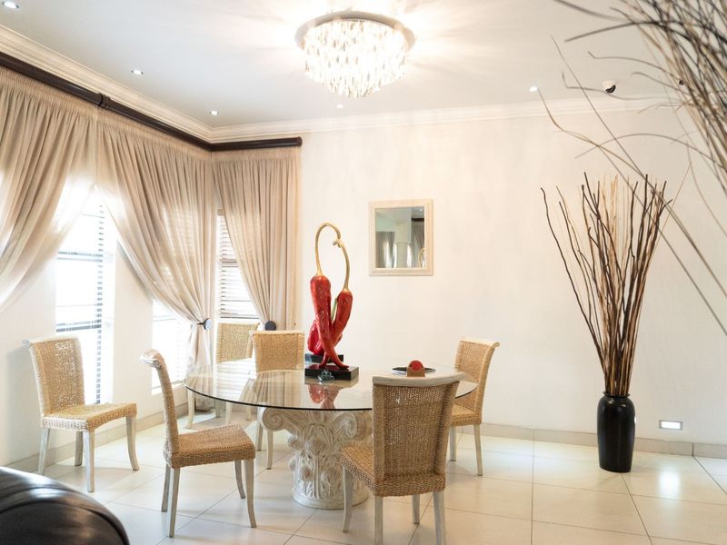 One of a kind - Photo 6