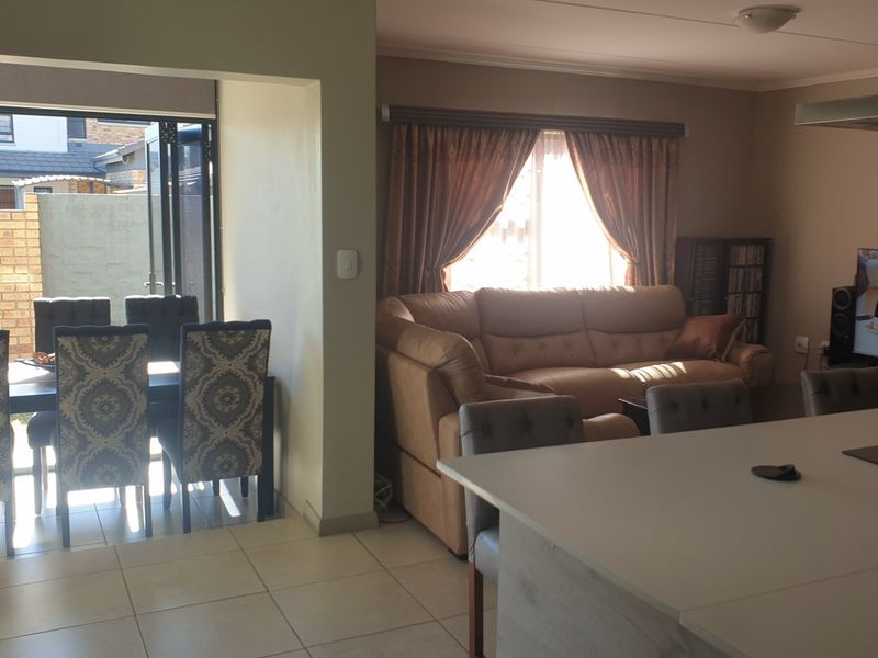 Why Settle for Basics - Photo 8