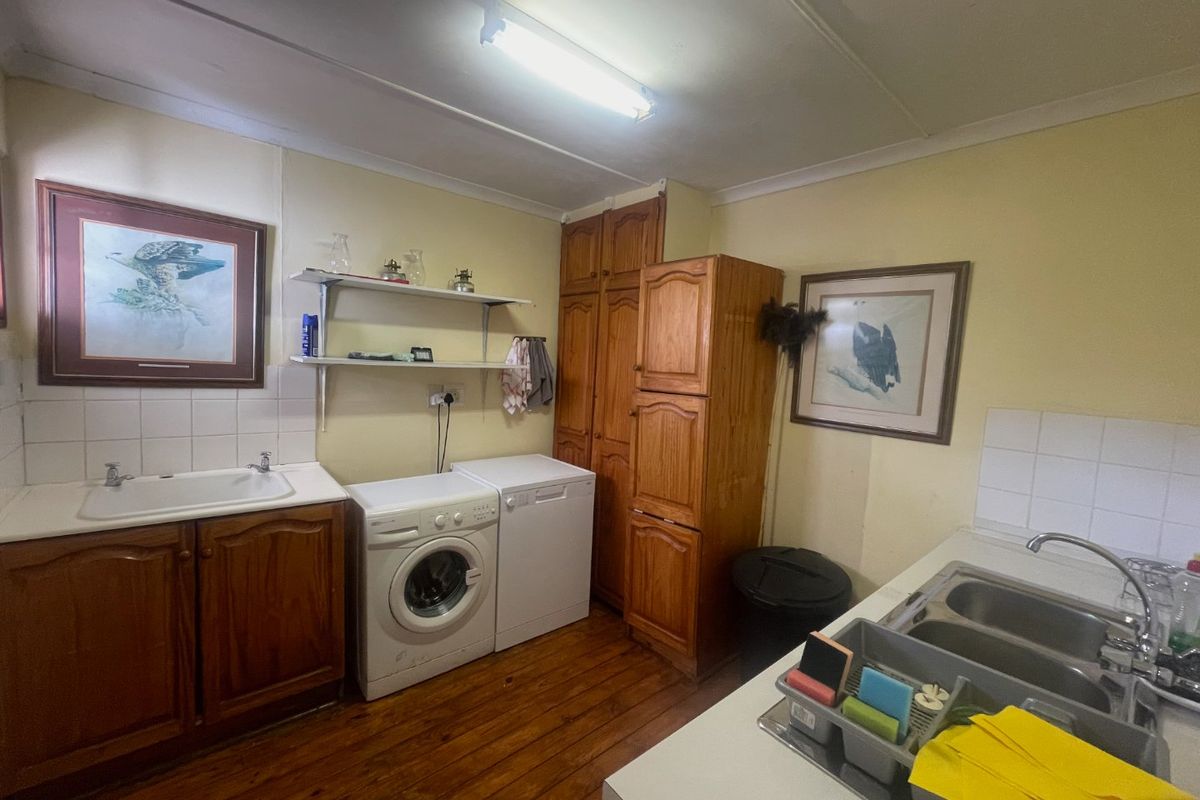 Lifestyle farm with Mountain and Valley views in Plettenberg Bay - Photo 5