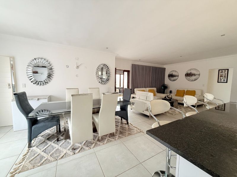 Immaculate 3 Bedroom 2 Baths home. - Photo 4