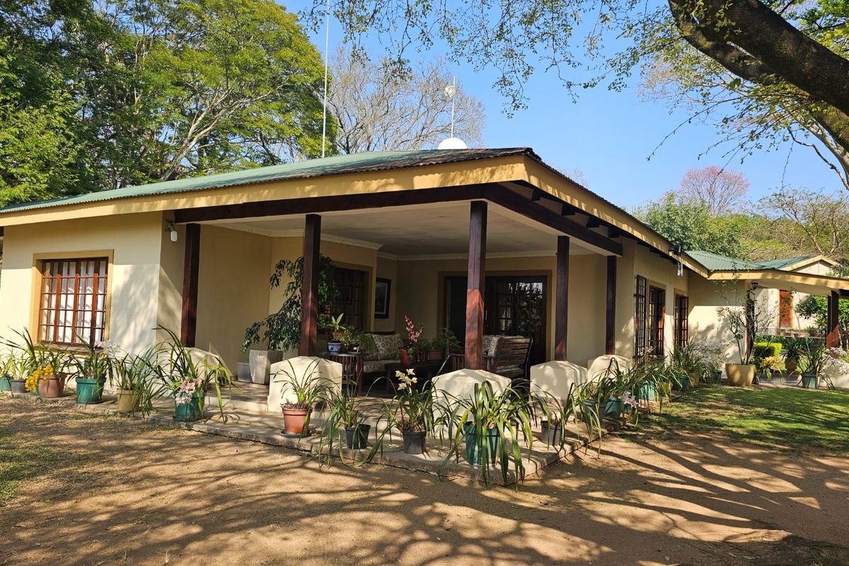 Lifestyle Estate, Centrally Located, Income Earning Potential  - Photo 4