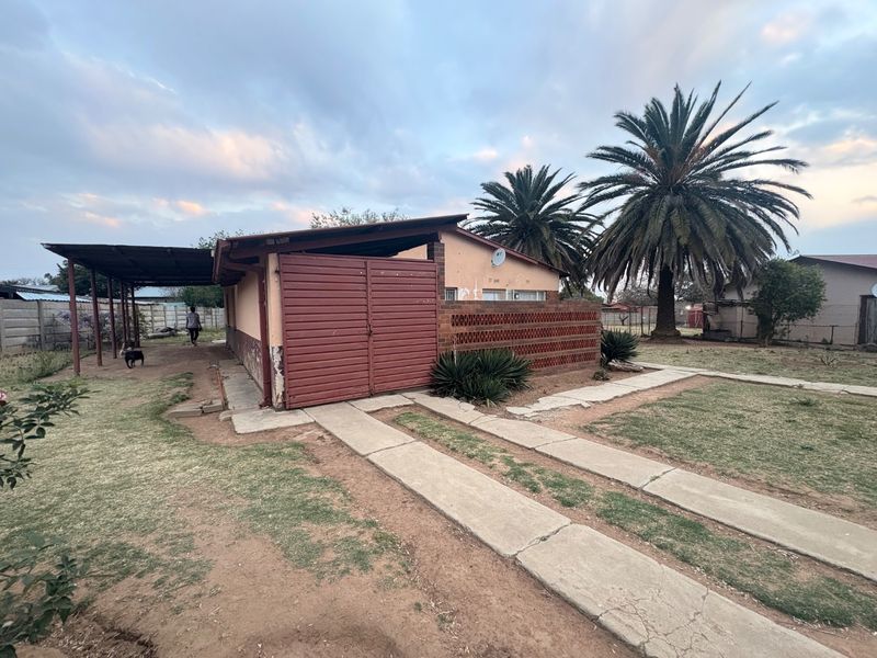 3 Bedroom House for Sale in Roosheuwel  - Photo 3