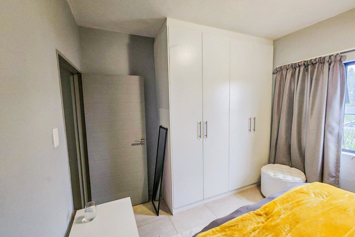 2 Bedroom Apartment / Flat for Sale in Hilton Central - Photo 5