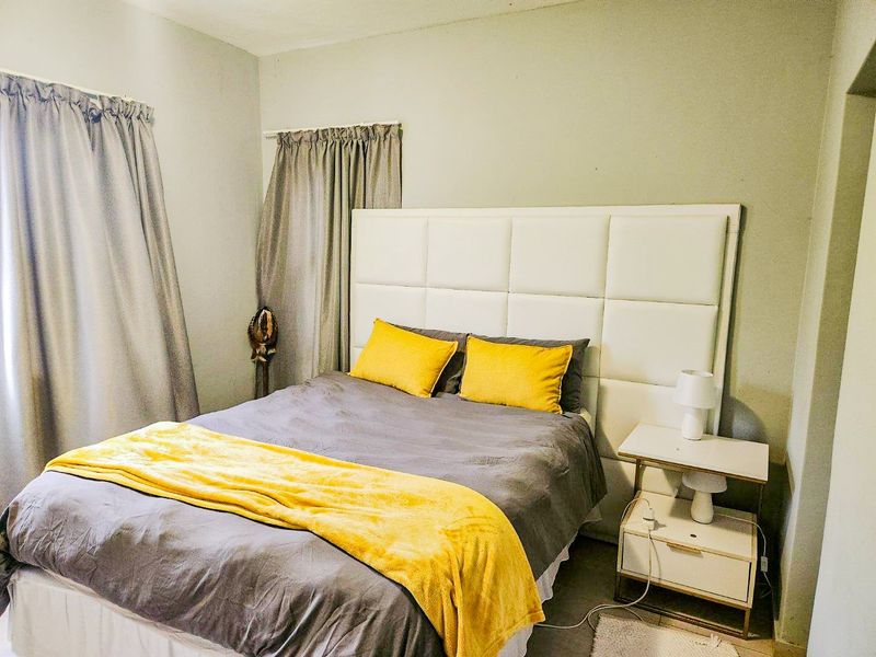 2 Bedroom Apartment / Flat for Sale in Hilton Central - Photo 4