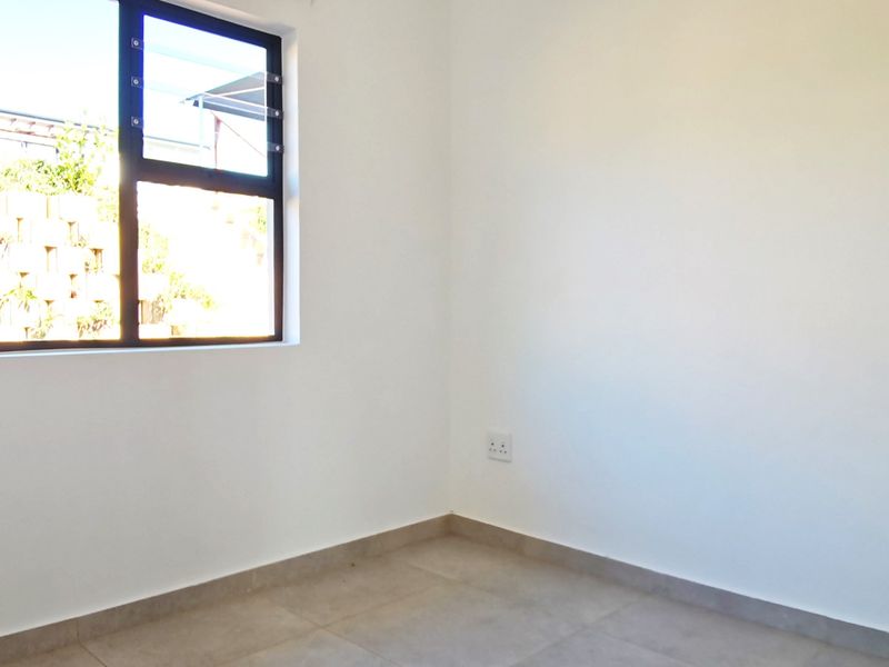 2 Bedroom Apartment / Flat for Sale in Hilton Central - Photo 9