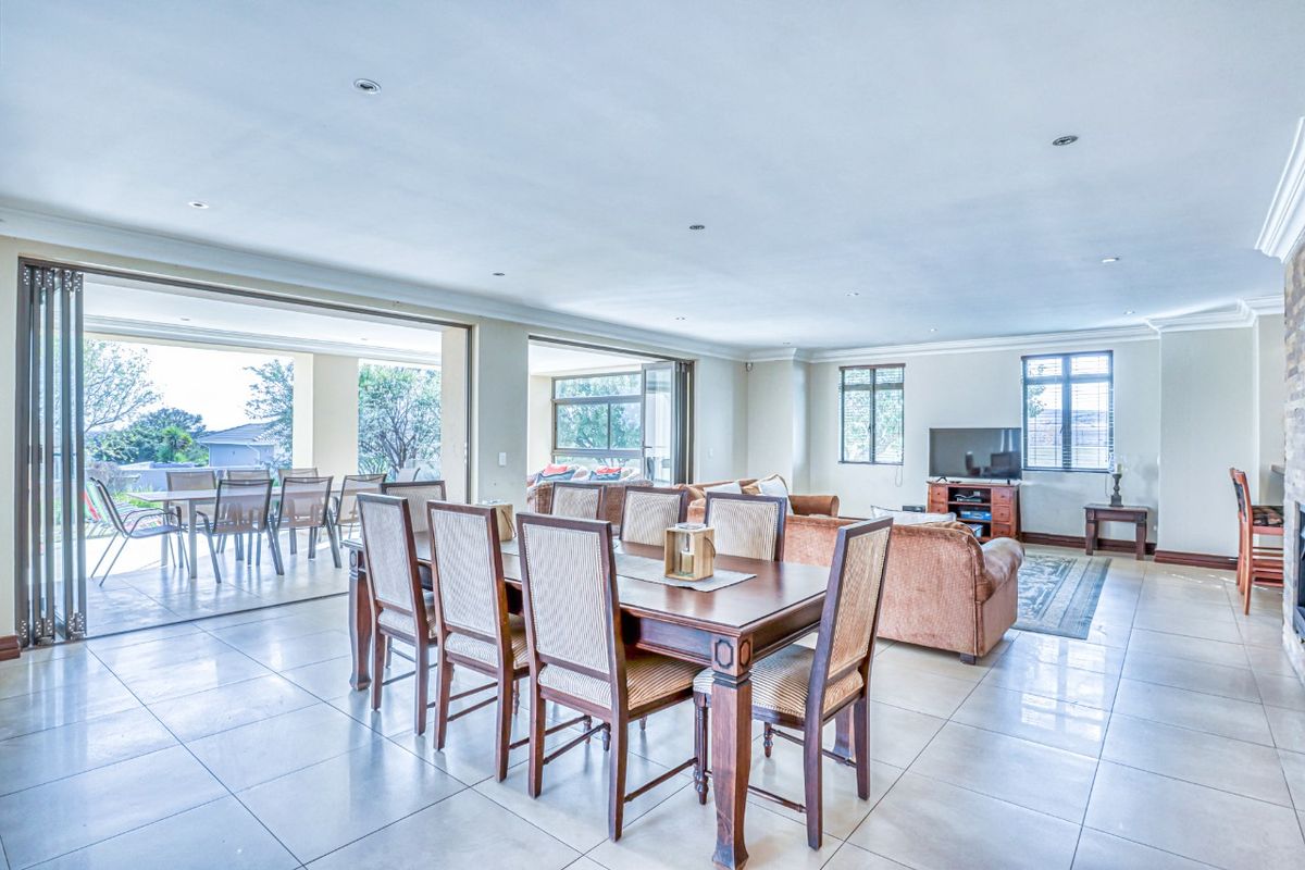 Luxury Living – Your Dream Home in Harbour Town, Vaal Marina - Photo 5