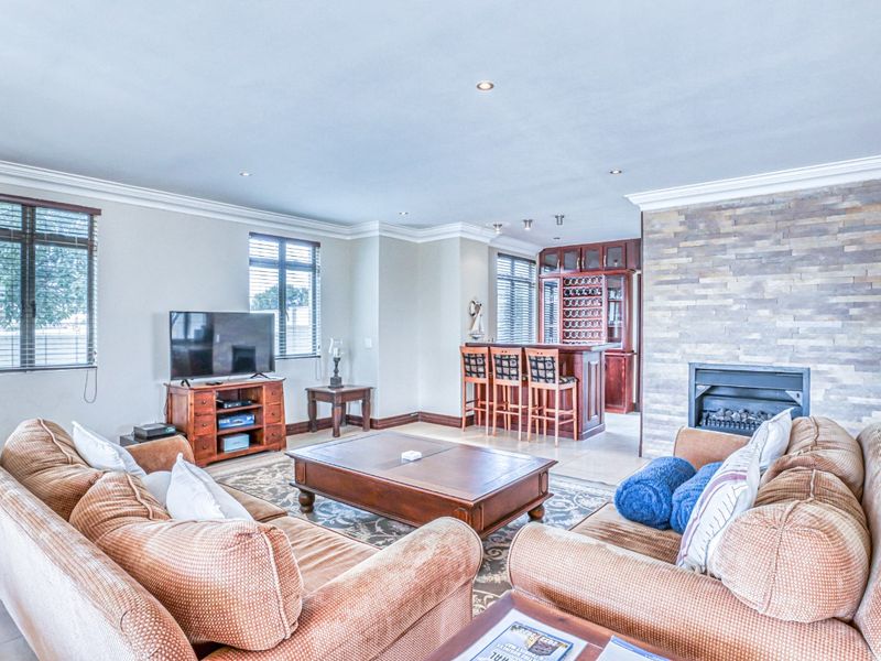 Luxury Living – Your Dream Home in Harbour Town, Vaal Marina - Photo 9