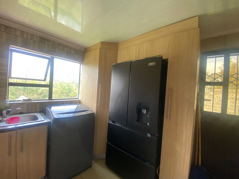 Mdantsane Nu 13 Perfect Home, Perfect Price. Easy access from Golden Hiway - Photo 5