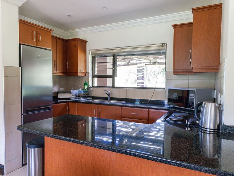 Smart Investment in Share Block – 3-Bed, 3-Bath Chalet in Fernwood’s Mountain Estate - Photo 7