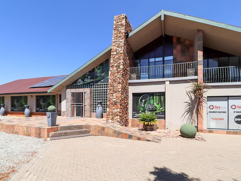 MODERN OFFICE SPACE  & PARKING - Photo 2