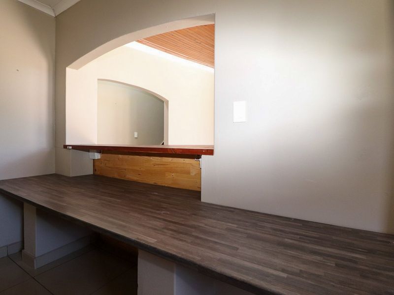 MODERN OFFICE SPACE  & PARKING - Photo 9