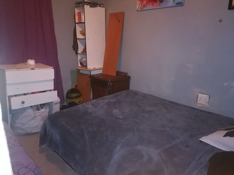 3 bedroom house with seperate entrance for sale - Photo 5