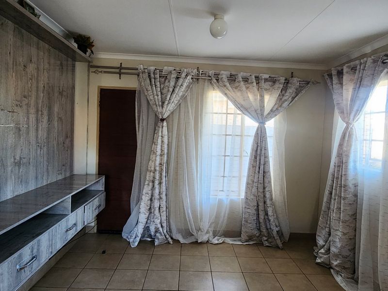 Spacious 3Bedroom House for Sale in Sky City - Photo 8
