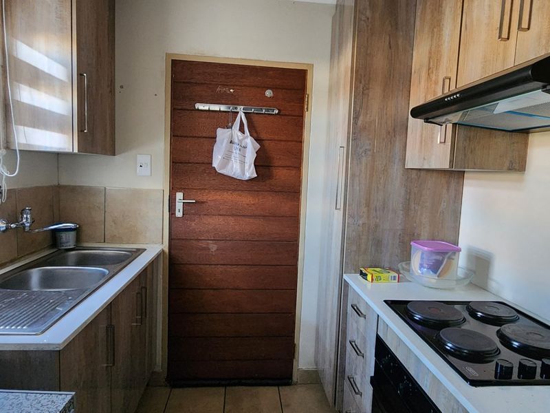 Spacious 3Bedroom House for Sale in Sky City - Photo 7